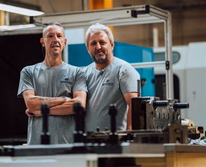 Can a company that has been dissolved still trade?