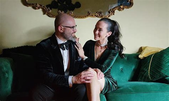 Can a friend ruin a marriage?