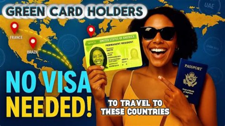 Can a green card holder live in Hawaii?