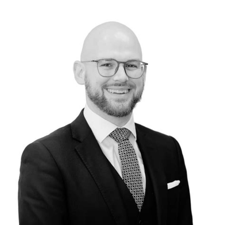 Can a UK company have a sole director?