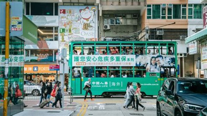 Can British live in Hong Kong?