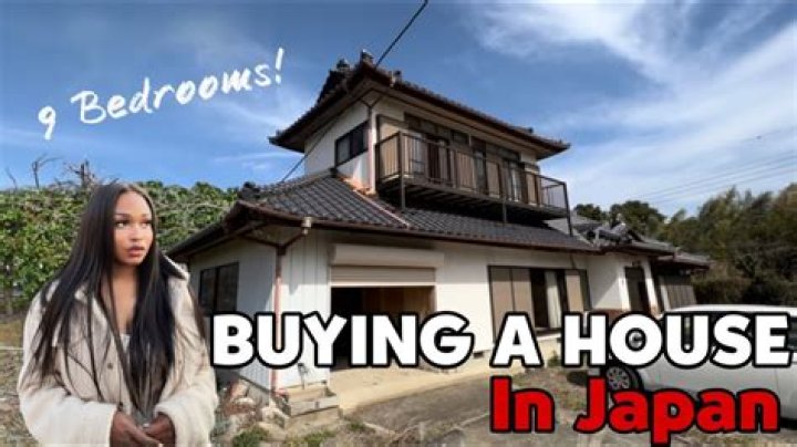 Can I buy a house with my mom?