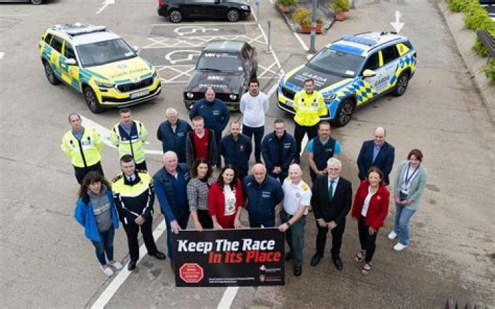 Can I live in UK but work in Ireland?