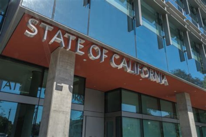 Can I own a car in Spain as a non resident?