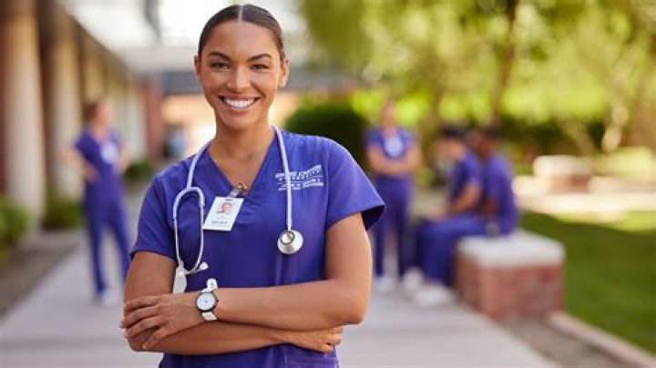 Can I wear my own scrubs NHS?