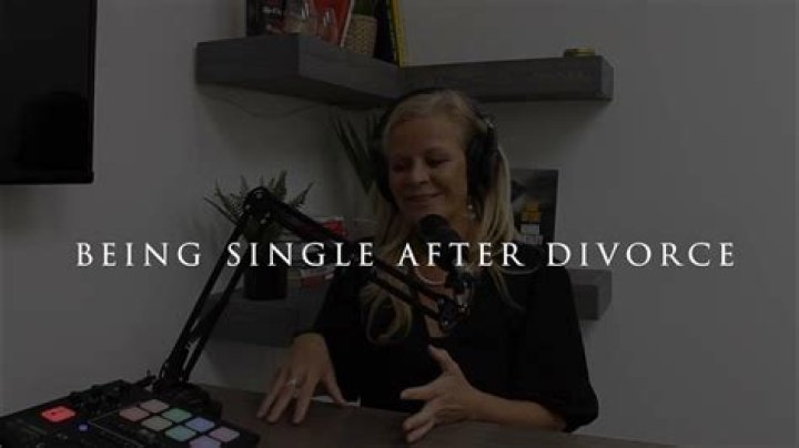 Can I write single after divorce?