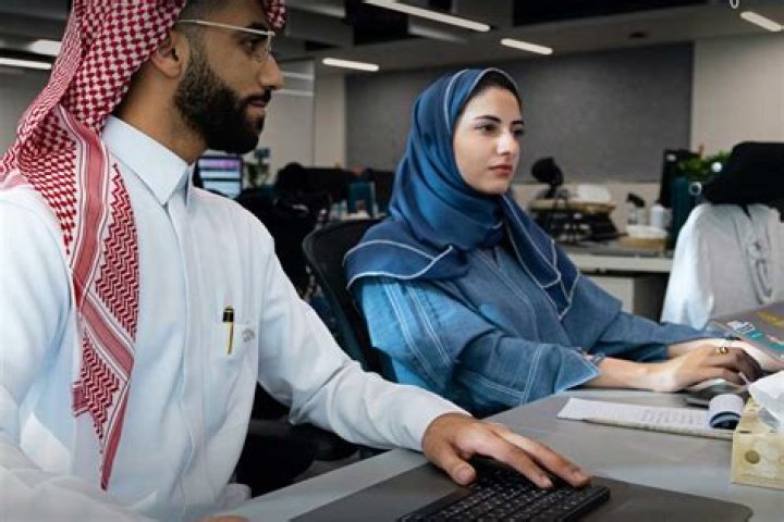 Can my spouse work in Saudi Arabia?