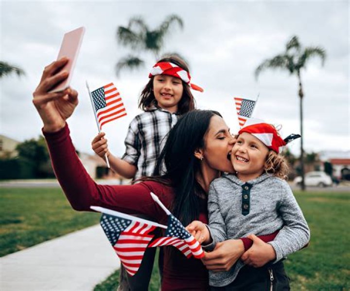 Can permanent residents bring their parents to Japan?