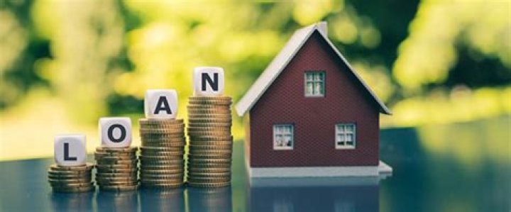 Can US residents get loans?