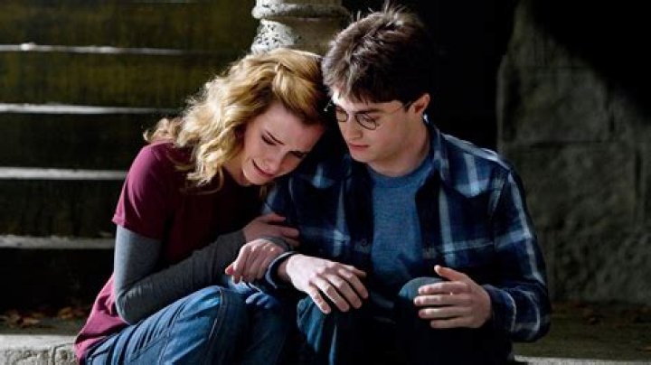 Did Harry and Hermione actually kiss in the deathly hallows?