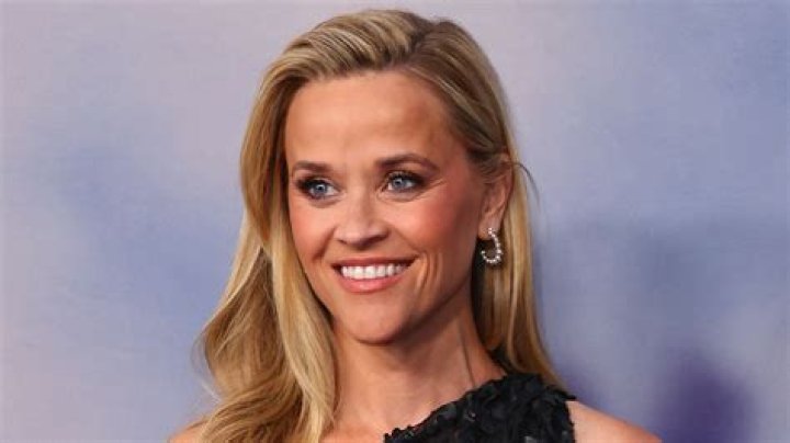 Did Reese Witherspoon wear a wig in Legally Blonde 2?
