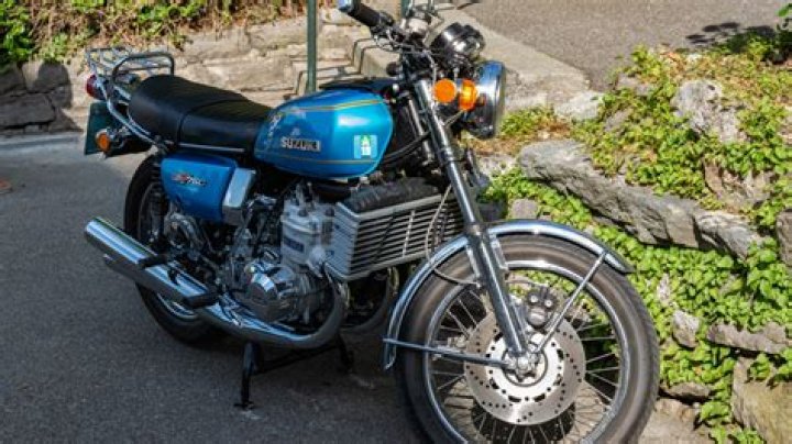 Do air-cooled bikes have radiators?