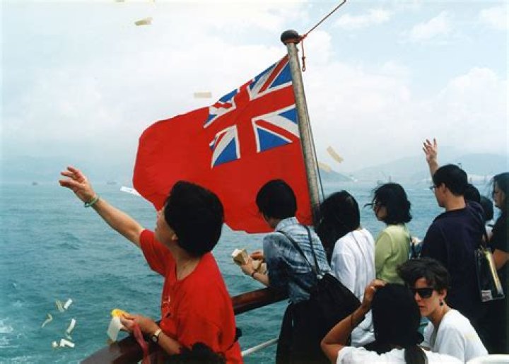 Do people born in Hong Kong have British citizenship?