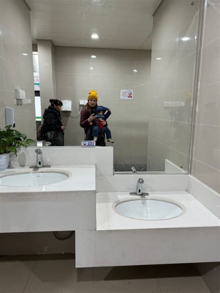 Do they have toilets in China?