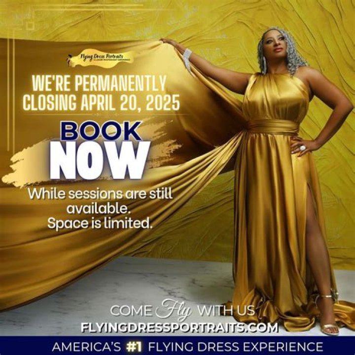 Do u have to live apart in Illinois before divorce?