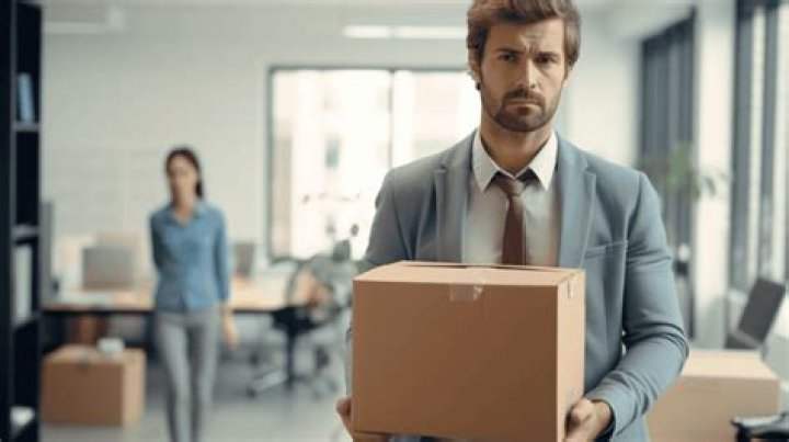 Do you get a pay off if made redundant?