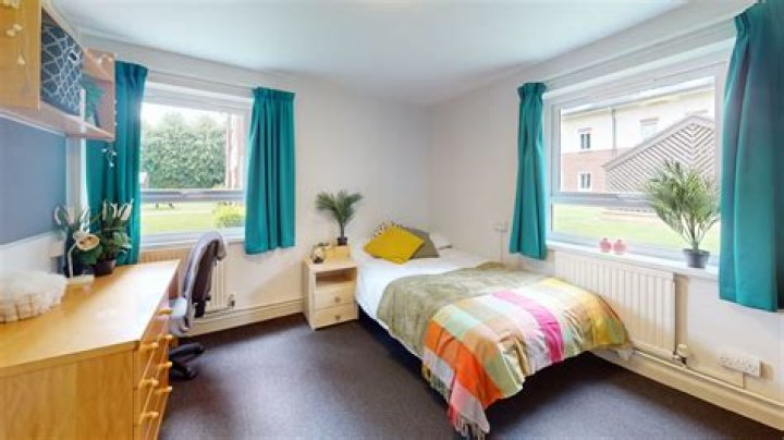 Does company provide accommodation in UK?