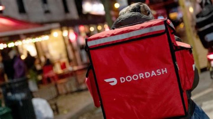 Does DoorDash deliver convenience store items?