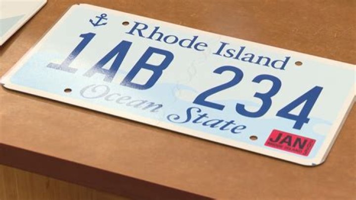 Does RI issue titles for boats?