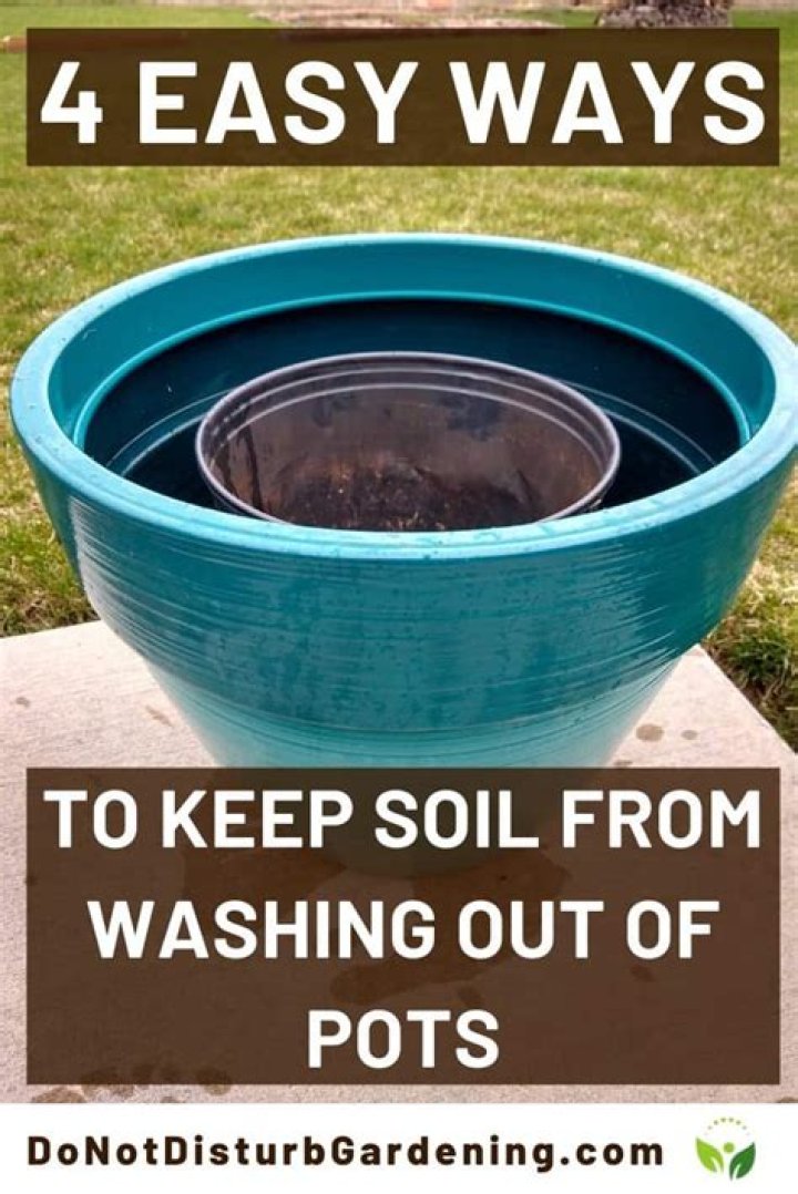 How do you keep soil moist in pots?