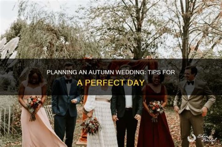 How do you plan a fall wedding?