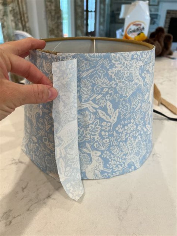 How do you seal a fabric lampshade?