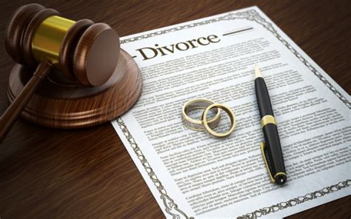 How does Florida divorce work?