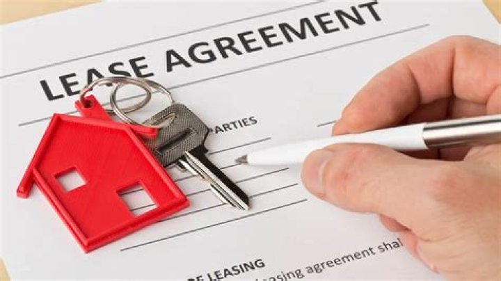 How long should the leasehold be when buying a flat?