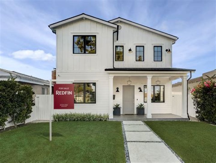 How long should you live in a house before selling Australia?