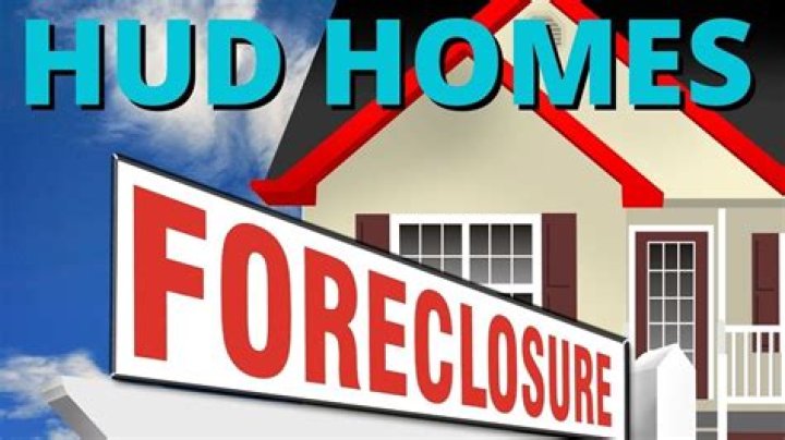 How many foreclosures were there in 2006?