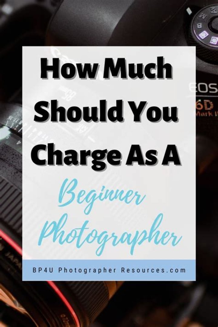 How much does a photographer should charge?