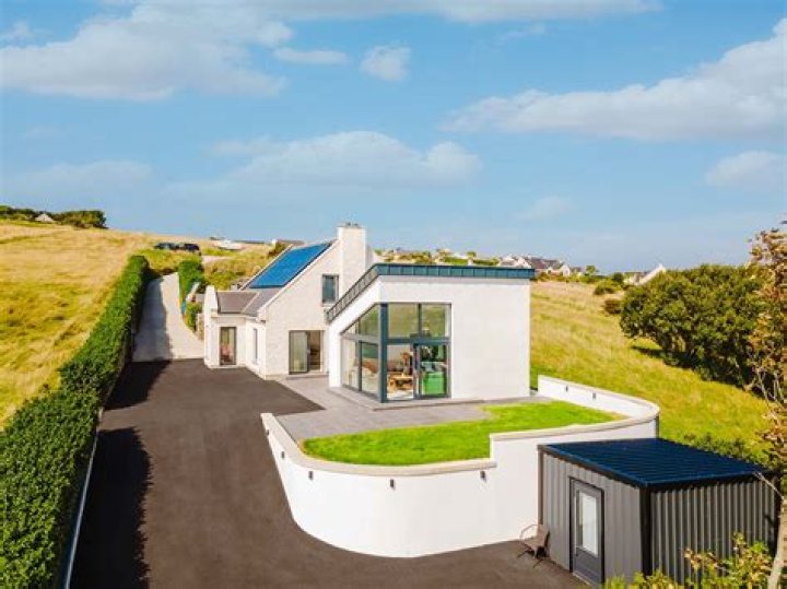 How much does a self build cost in Ireland?