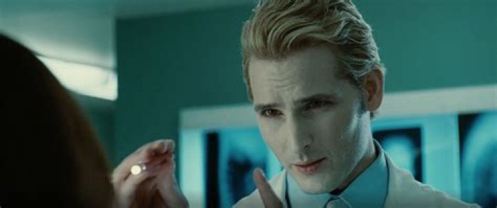 How old is Carlisle Cullen?
