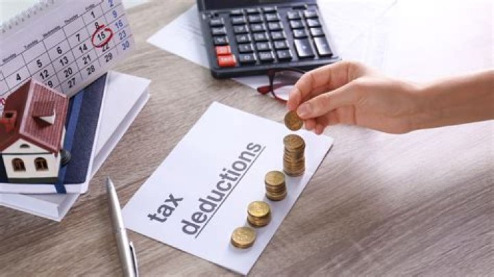 Is a bonus a payroll deduction?