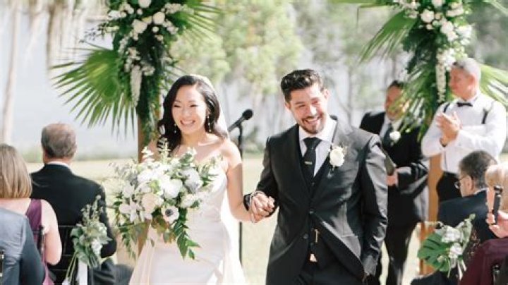 Is building a house hard on a marriage?