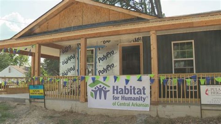 Is Habitat for Humanity a tax write off?