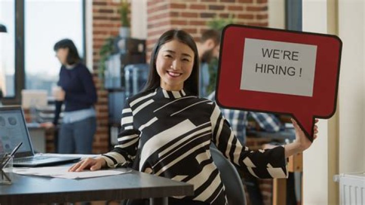 Is HR will be the one who decide to hire an applicant?