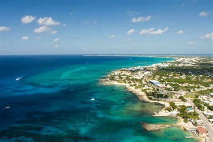 Is it legal to have a company in the Cayman Islands?