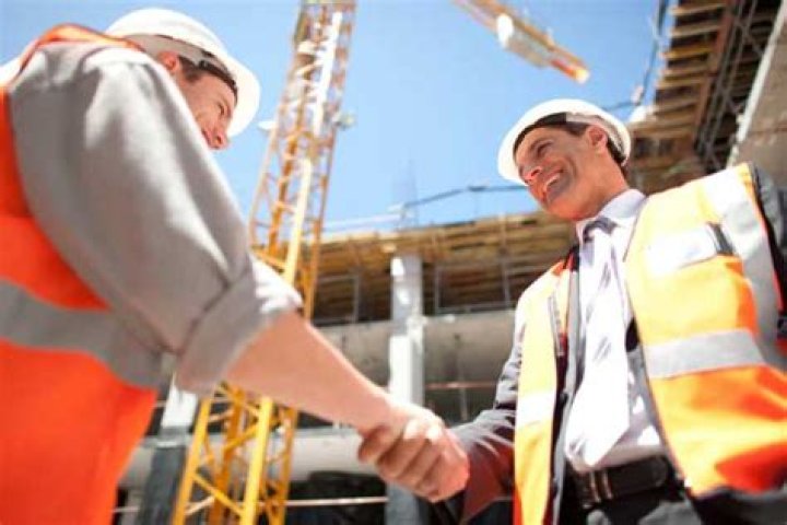 What is a sub contractor in construction?