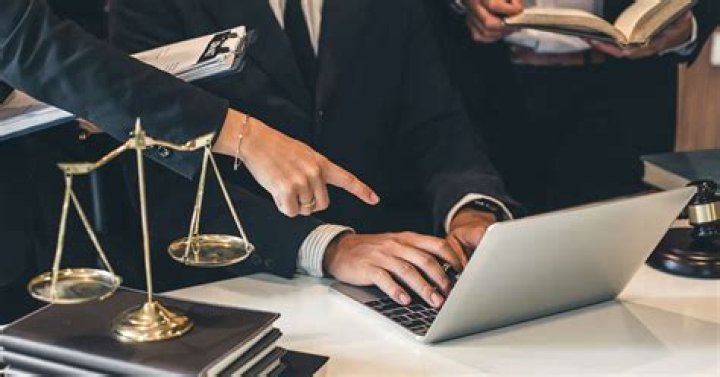 What is an alternative business structure law?