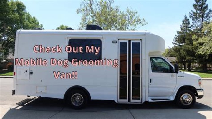 What is the average cost for mobile dog grooming?