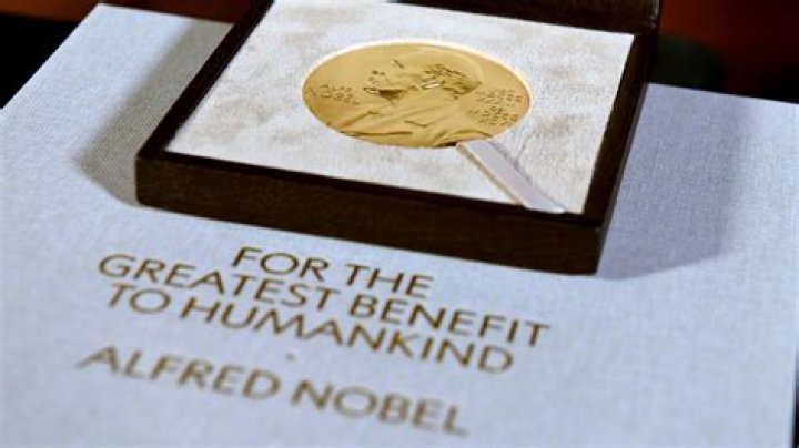 What is the highest prize for poetry?