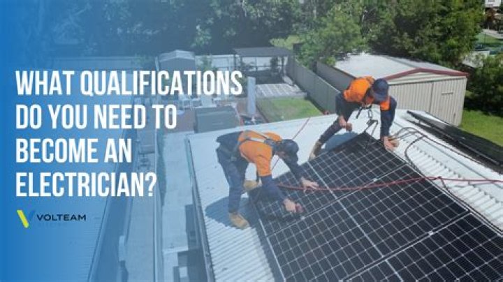 What qualifications do you need to work on a tugboat?