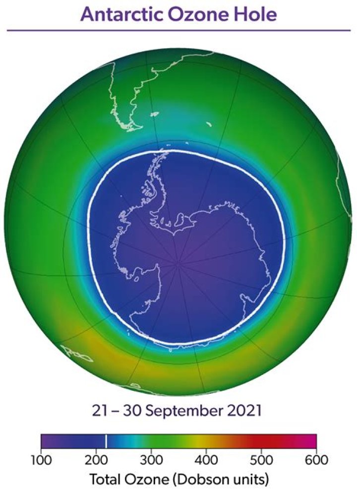 Which countries have ozone hole?