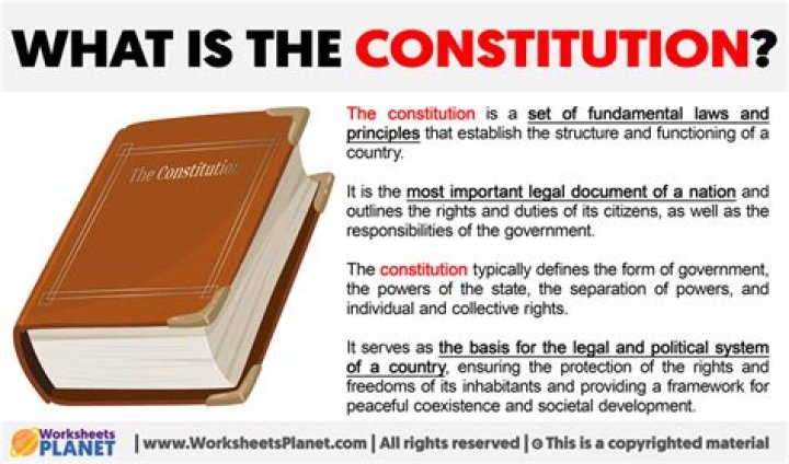 Who favored the new Constitution what was to be gained?