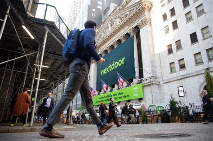 Why is Nextdoor not working?