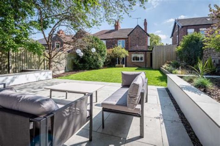 Why would you lose a deposit on a house?