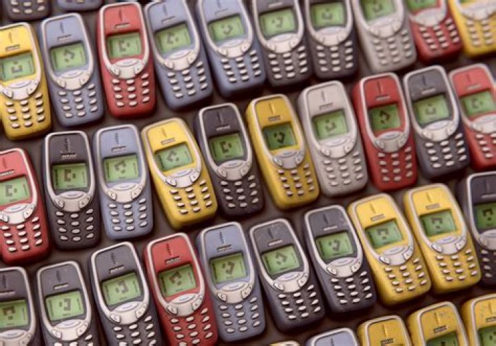 Will dumb phones become obsolete?